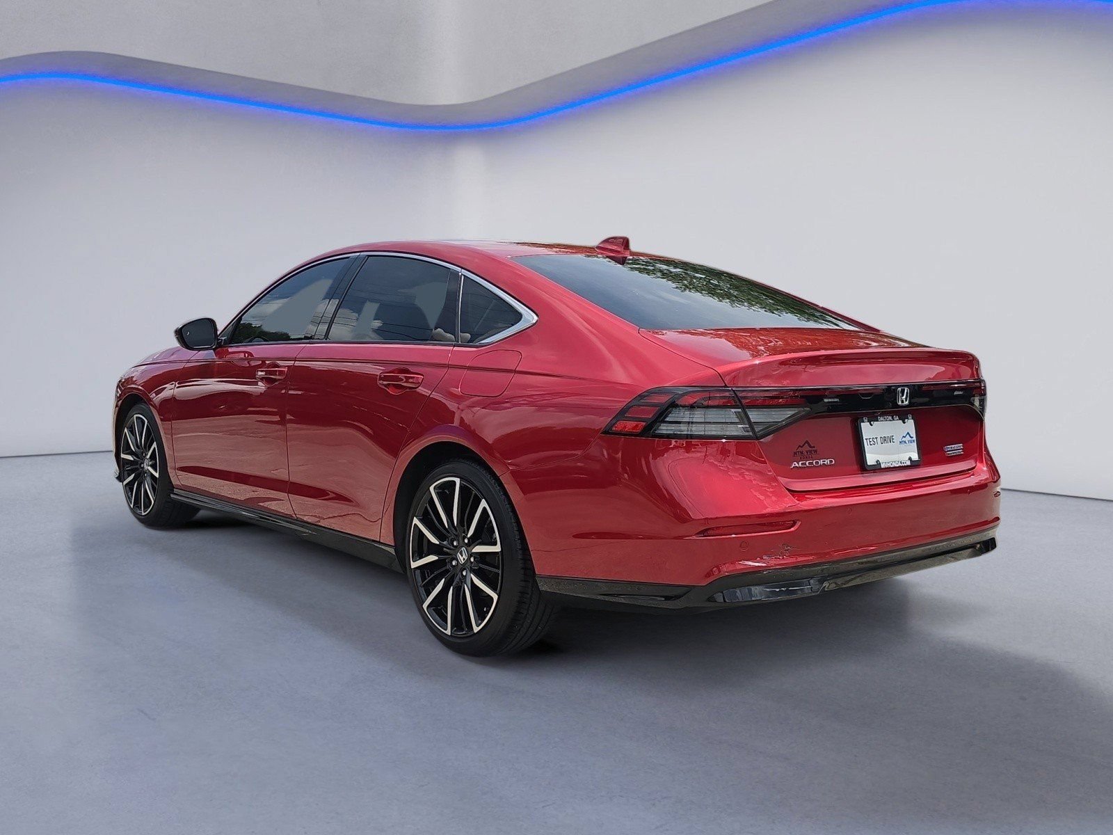 Used 2025 Honda Accord Touring image 3