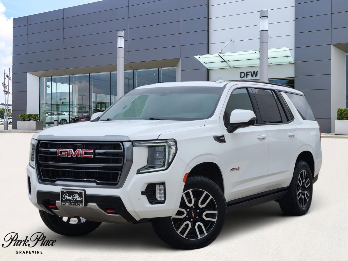 Used 2022 GMC Yukon AT4 w/ AT4 Premium Package image 1