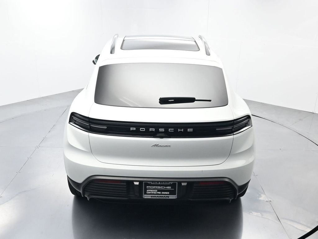 Certified 2025 Porsche Macan Electric image 38