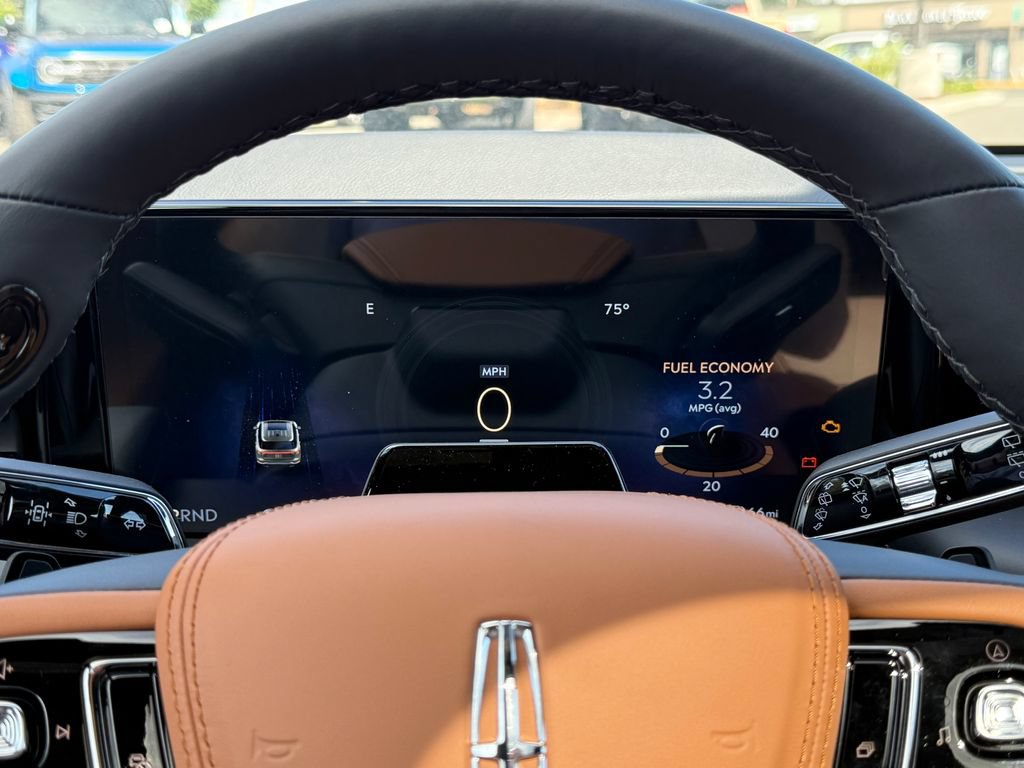 New 2026 Lincoln Aviator Black Label w/ Dynamic Handling Package AWD/4WD image 19