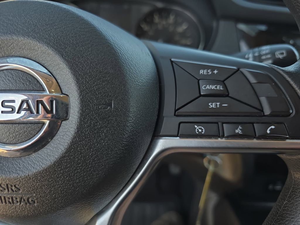 Used 2022 Nissan Rogue Sport S image 18