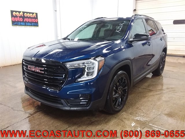 Used 2023 GMC Terrain SLE w/ Driver Convenience Package FWD image 3
