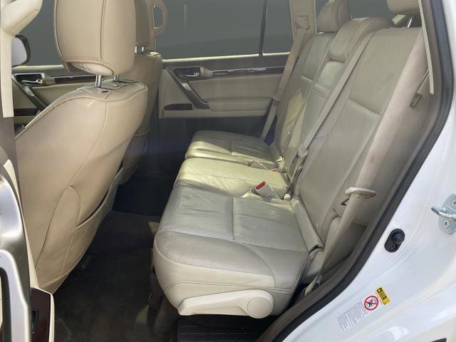 Used 2016 Lexus GX 460 w/ Premium Package AWD/4WD image 38