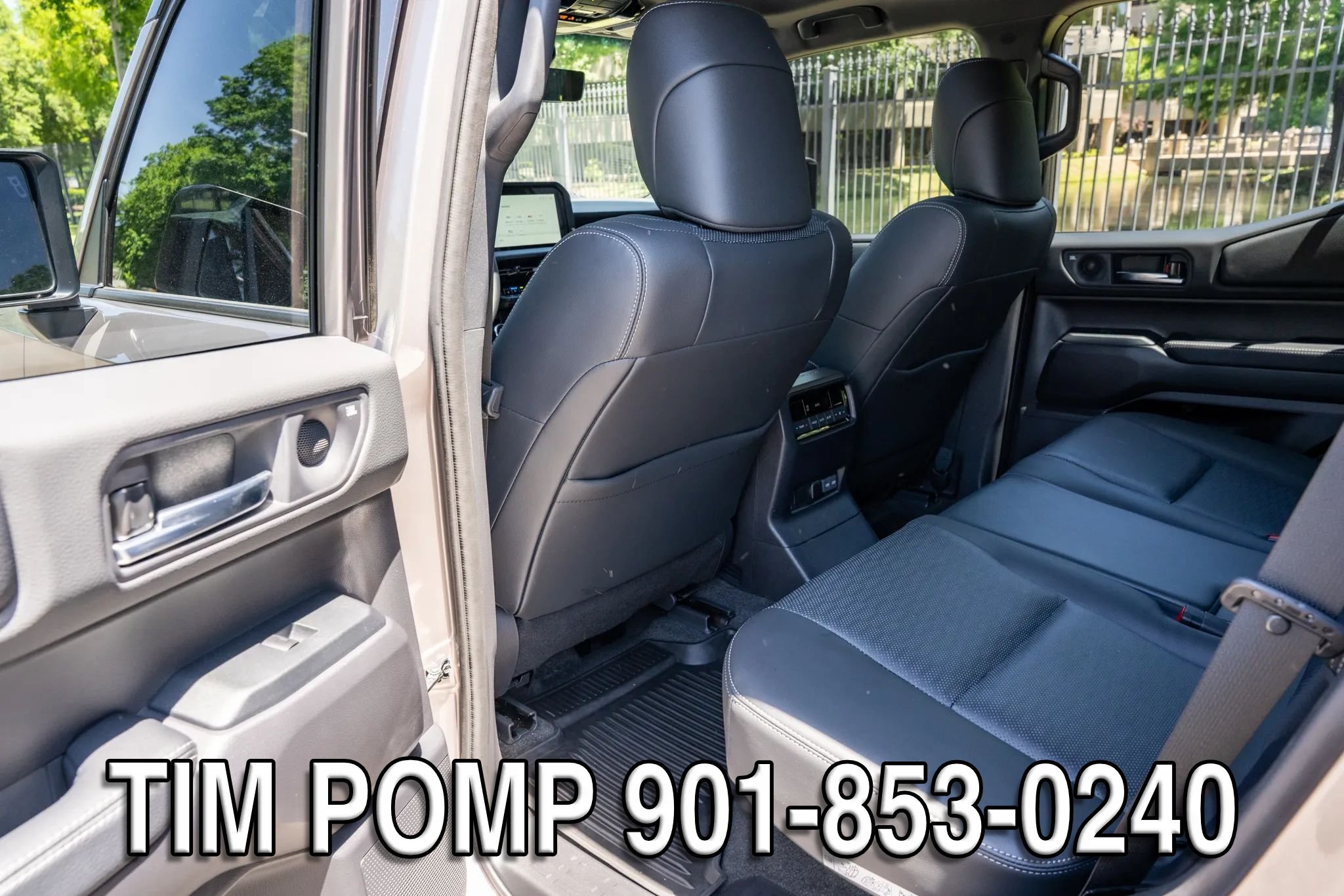 Used 2025 Toyota Land Cruiser w/ Premium Package AWD/4WD image 13