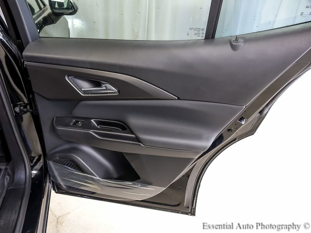 Certified 2026 Chevrolet Equinox EV LT image 23