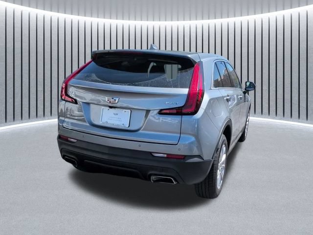 Certified 2023 Cadillac XT4 Luxury w/ Cold Weather Package AWD/4WD image 5