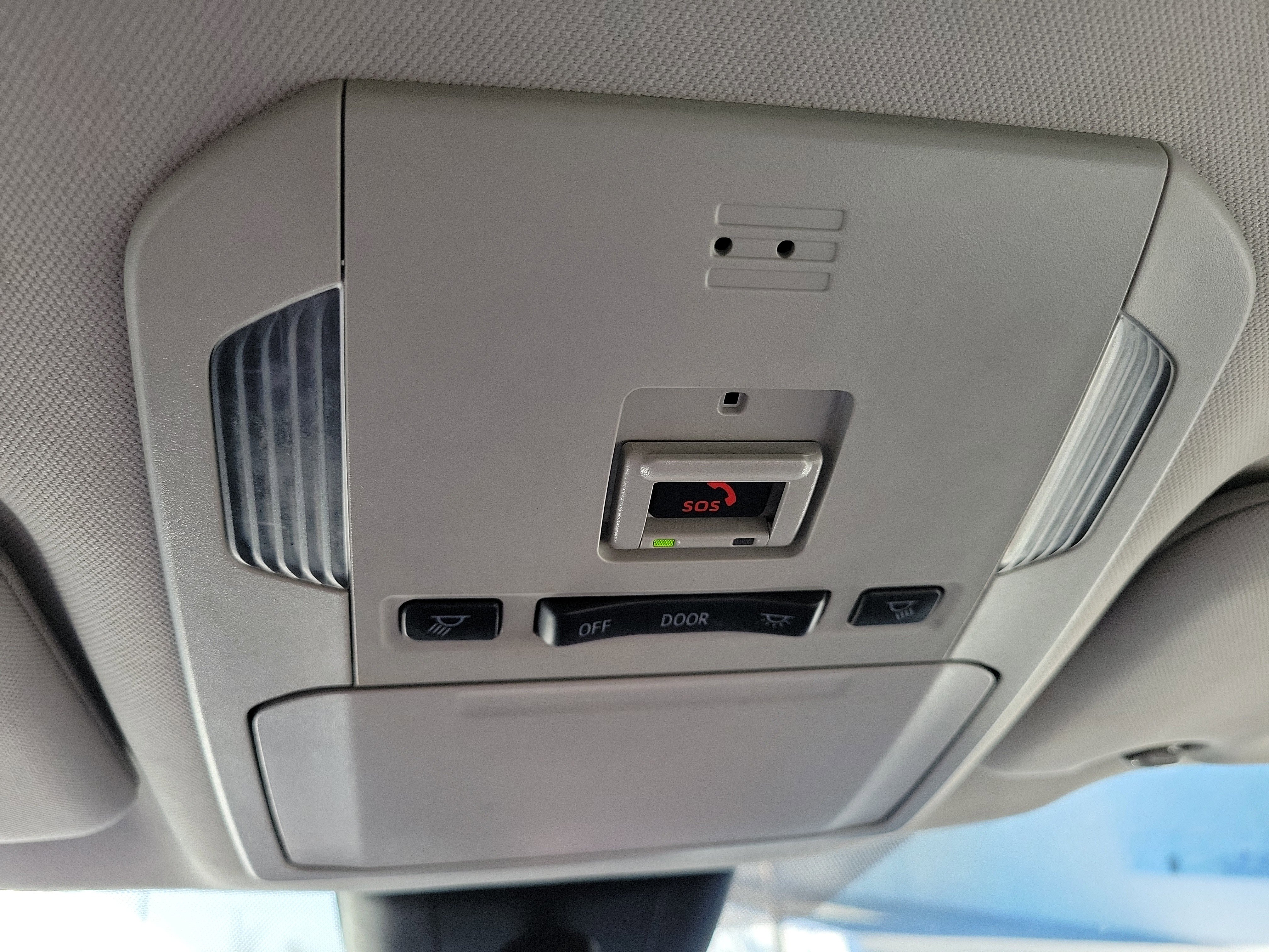 Used 2023 Toyota Highlander LE image 26