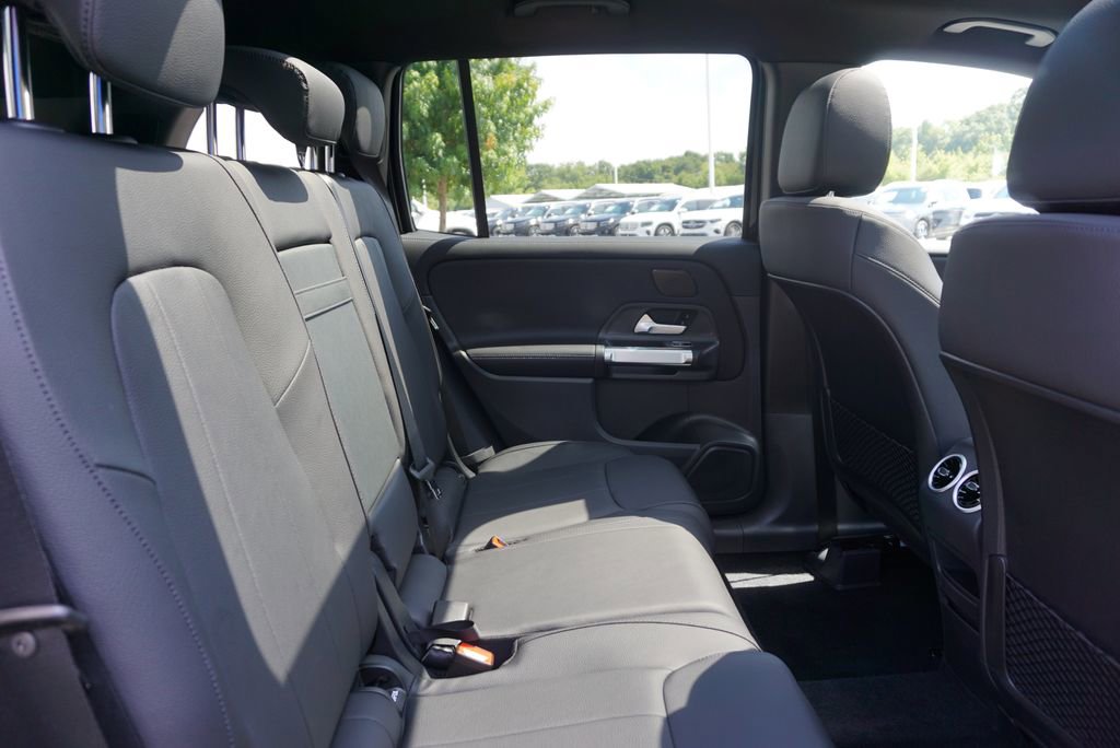 New 2025 Mercedes-Benz GLB 250 4MATIC image 57