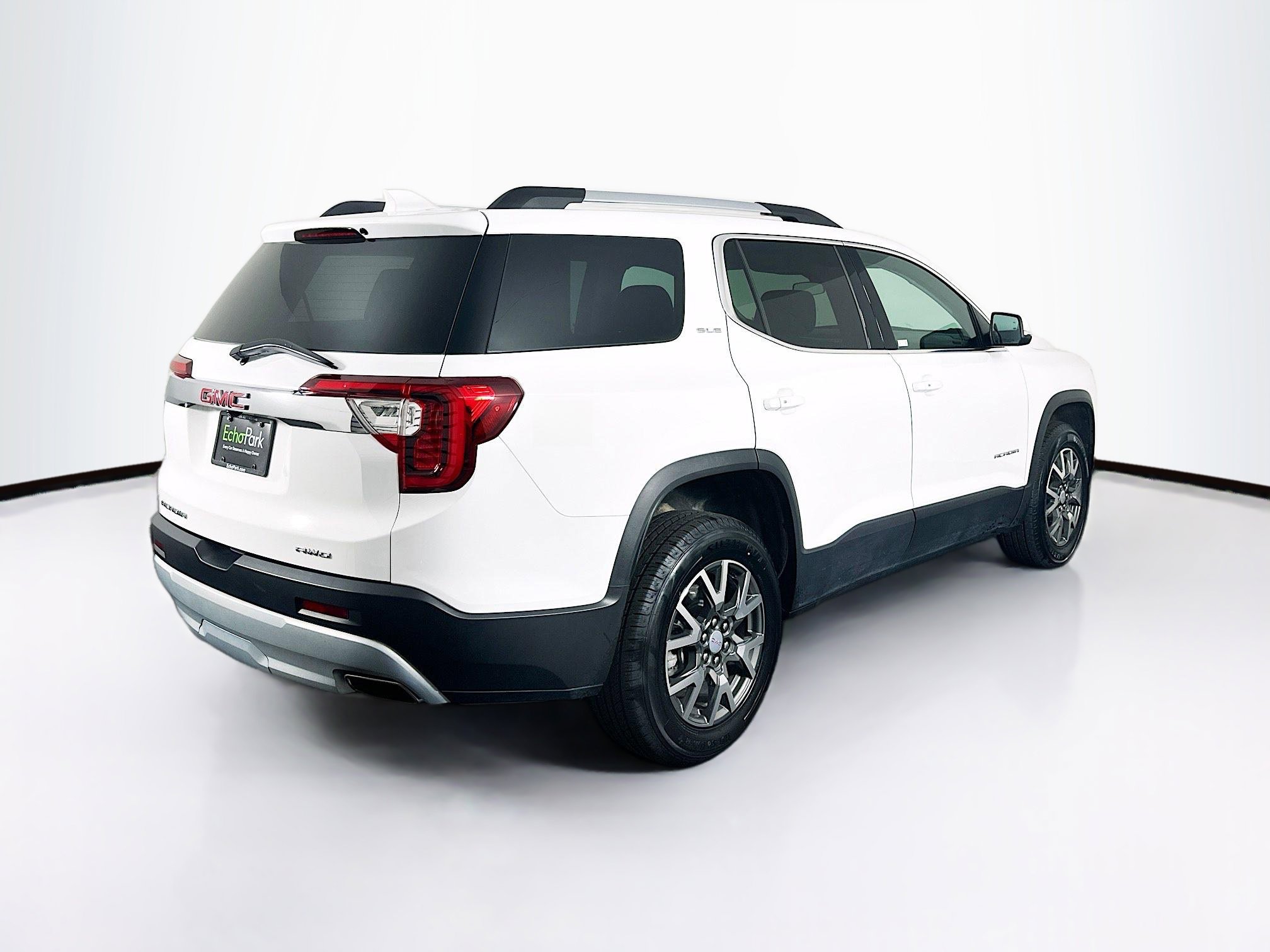 Used 2023 GMC Acadia SLE w/ Driver Convenience Package image 9