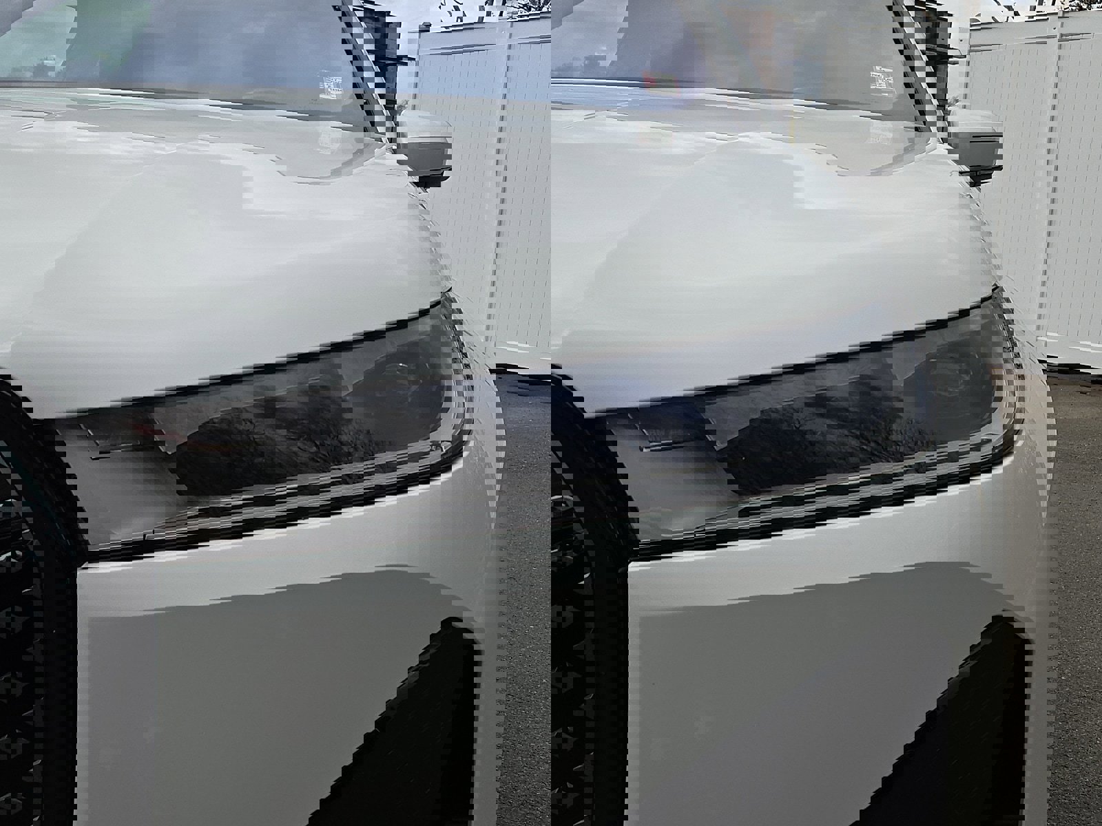 Used 2024 BMW iX xDrive50 w/ Sport Package image 9