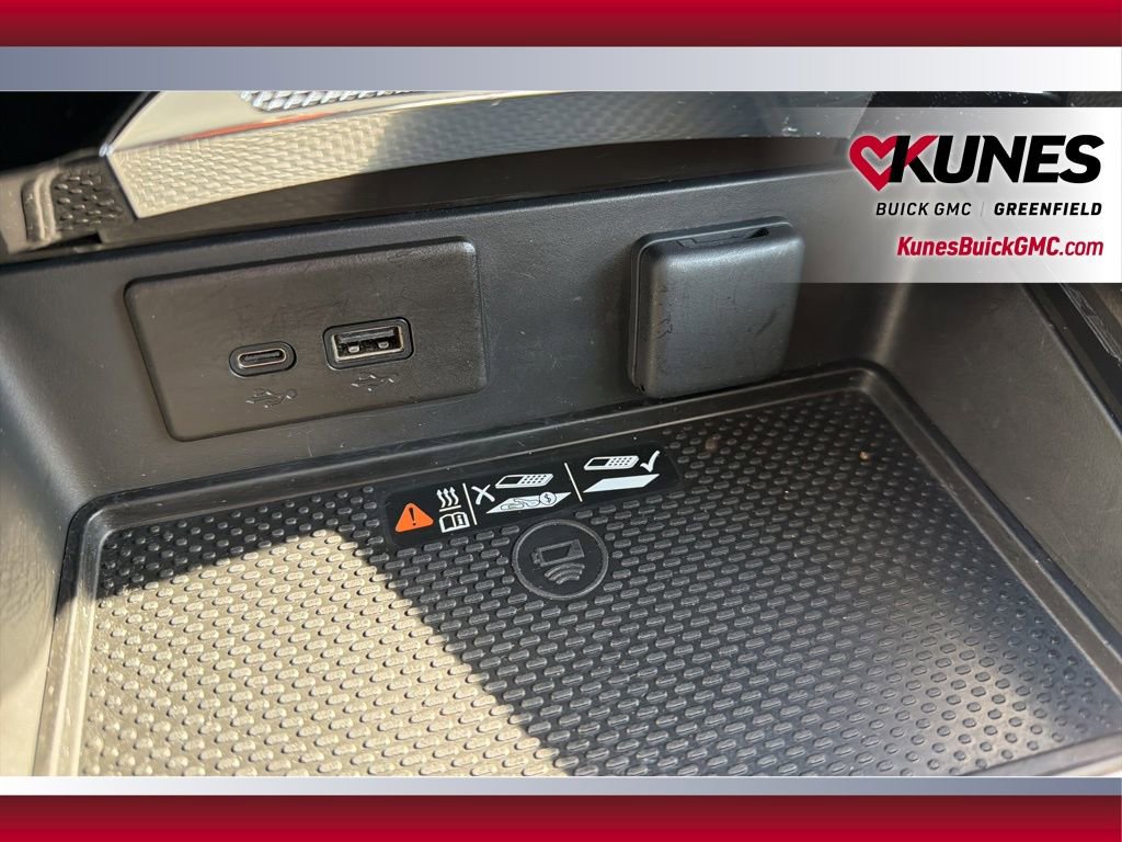 Used 2024 Buick Envision Preferred image 37