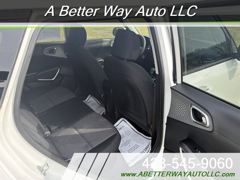 Used 2021 Kia Soul LX FWD image 7