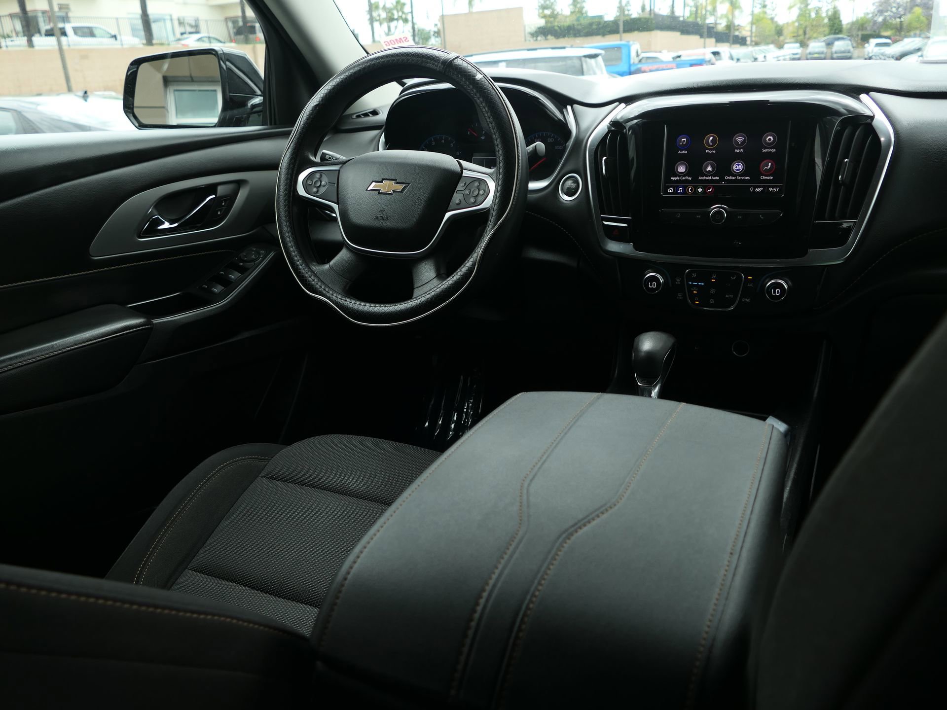 Used 2021 Chevrolet Traverse LS FWD image 25