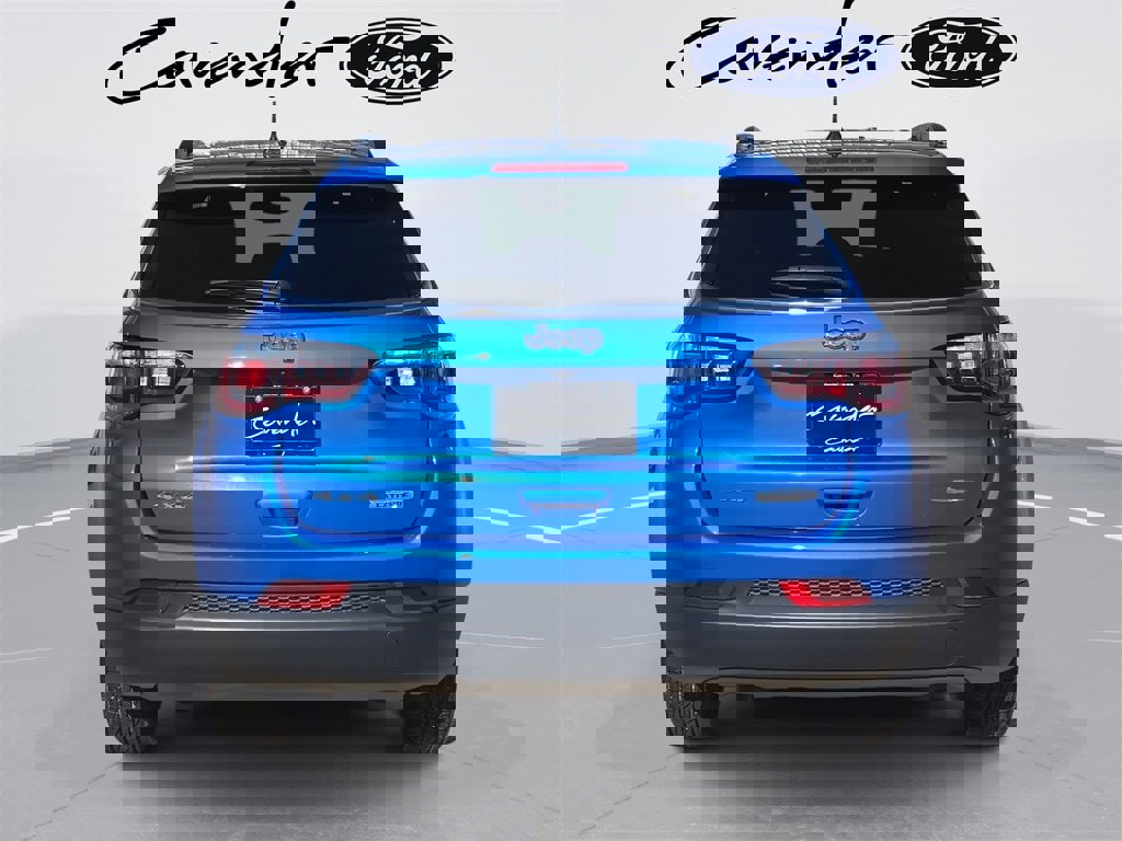 Used 2025 Jeep Compass Latitude image 7