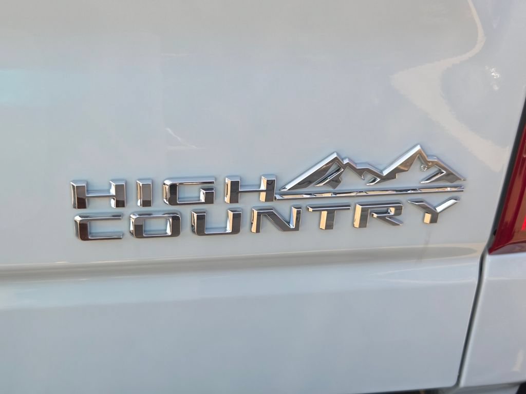 New 2026 Chevrolet Silverado 1500 High Country AWD/4WD image 4