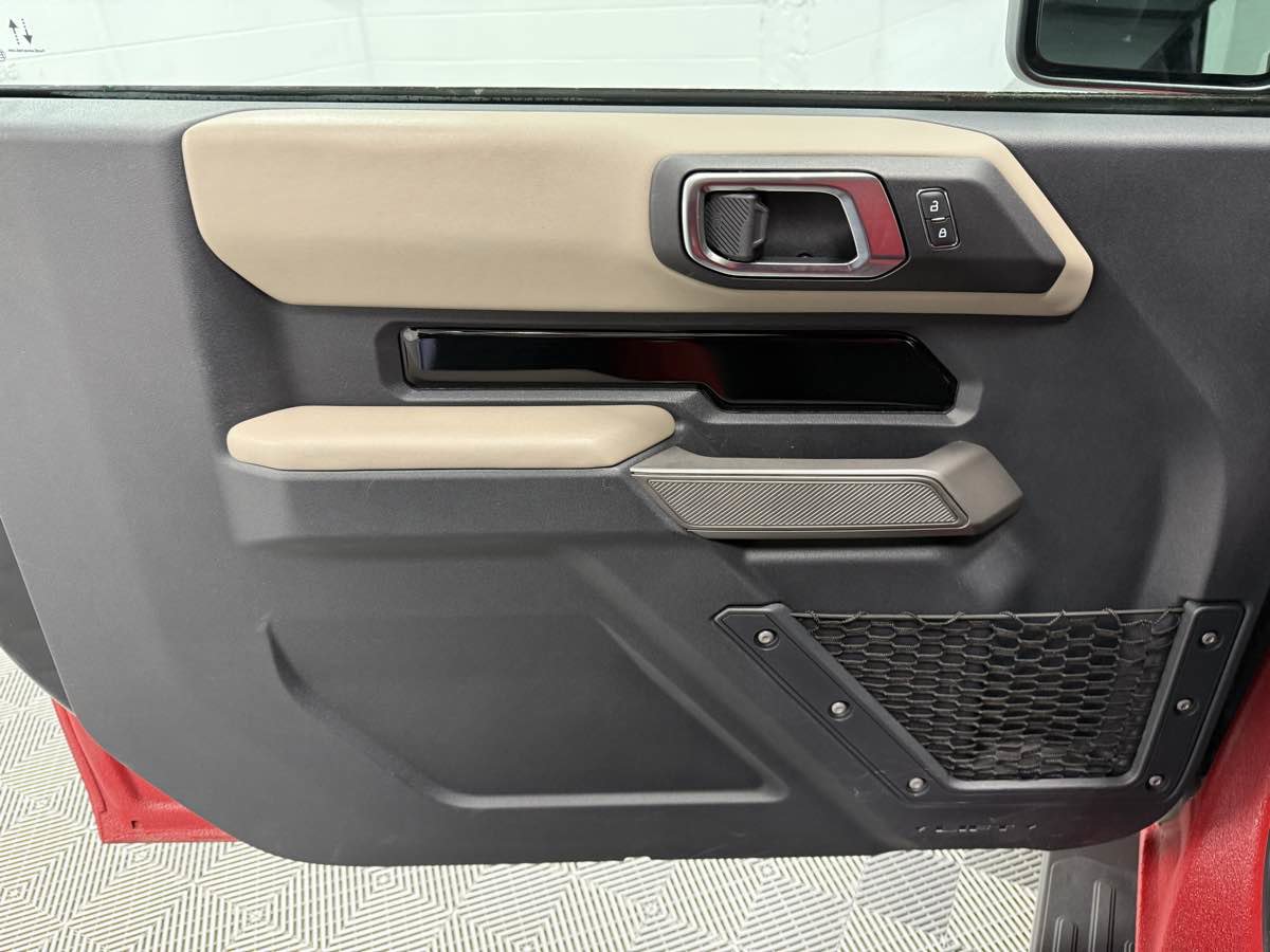 Used 2022 Ford Bronco Wildtrak image 12