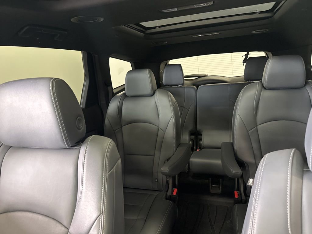Used 2022 Buick Enclave Premium w/ Experience Buick Package AWD/4WD image 20