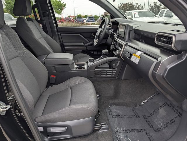 Used 2025 Toyota 4Runner SR5 AWD/4WD image 30