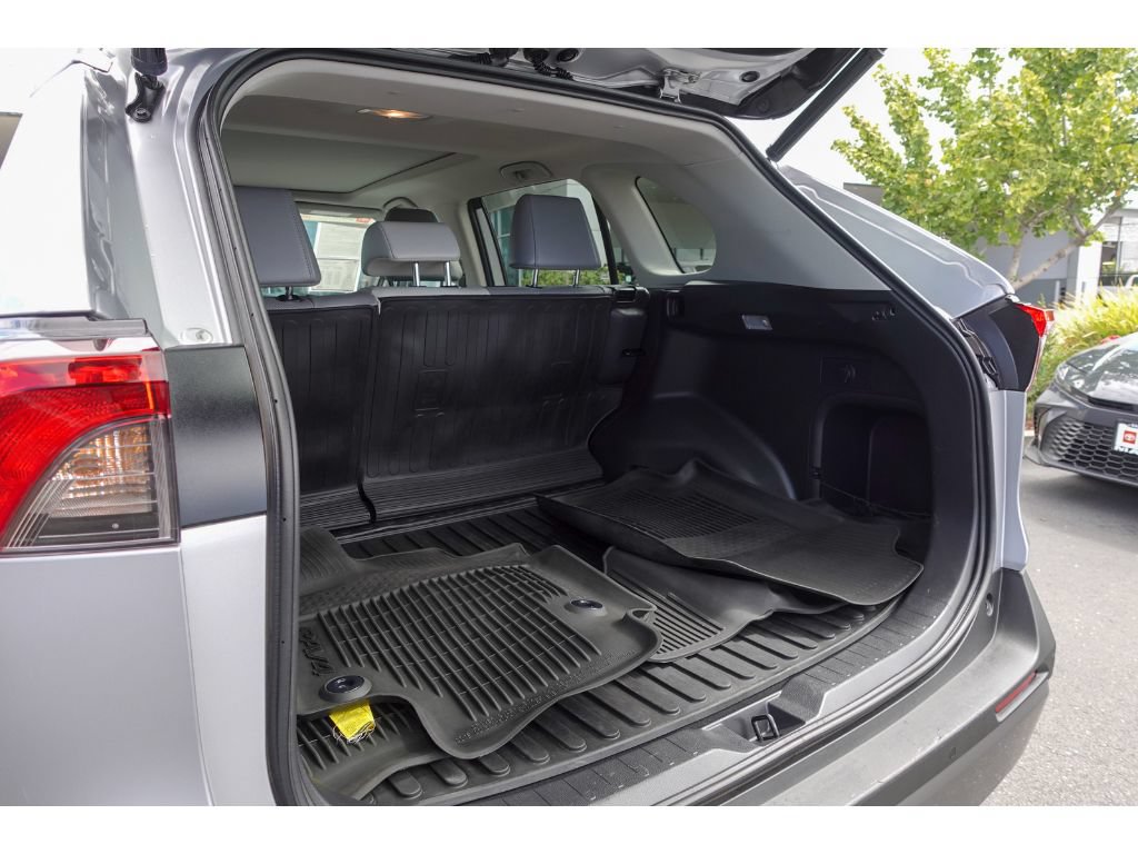 Certified 2021 Toyota RAV4 Limited AWD/4WD image 23