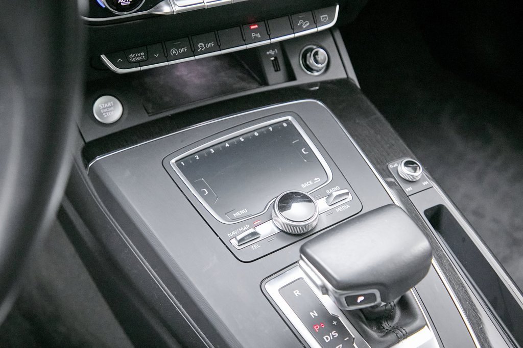 Used 2018 Audi Q5 2.0T Premium Plus w/ Premium Plus Package image 17