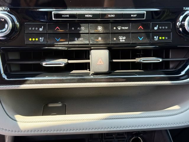 Used 2021 Toyota Highlander Platinum AWD/4WD image 17