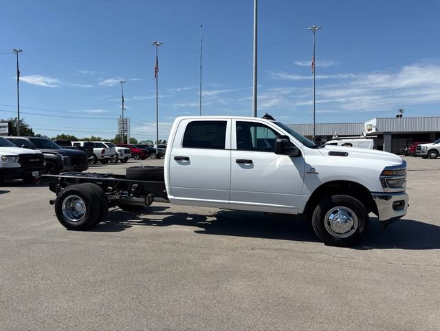 New 2026 RAM 3500 Tradesman w/ Chrome Appearance Group A AWD/4WD image 2