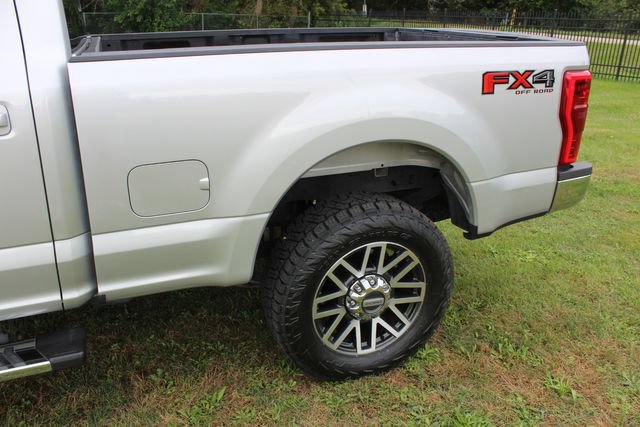 Used 2019 Ford F250 Lariat w/ Lariat Ultimate Package AWD/4WD image 9