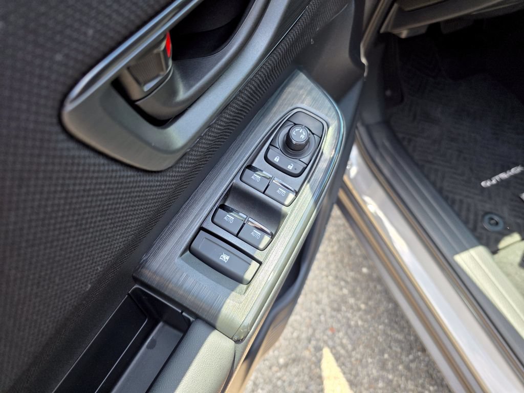 New 2026 Subaru Outback Limited AWD/4WD image 18