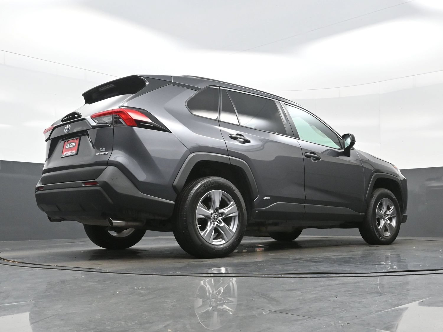 Used 2022 Toyota RAV4 LE AWD/4WD image 30