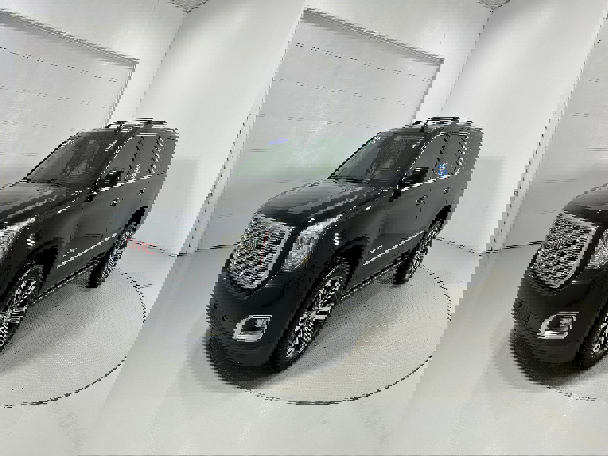 Used 2019 GMC Yukon Denali w/ Denali Ultimate Package image 21