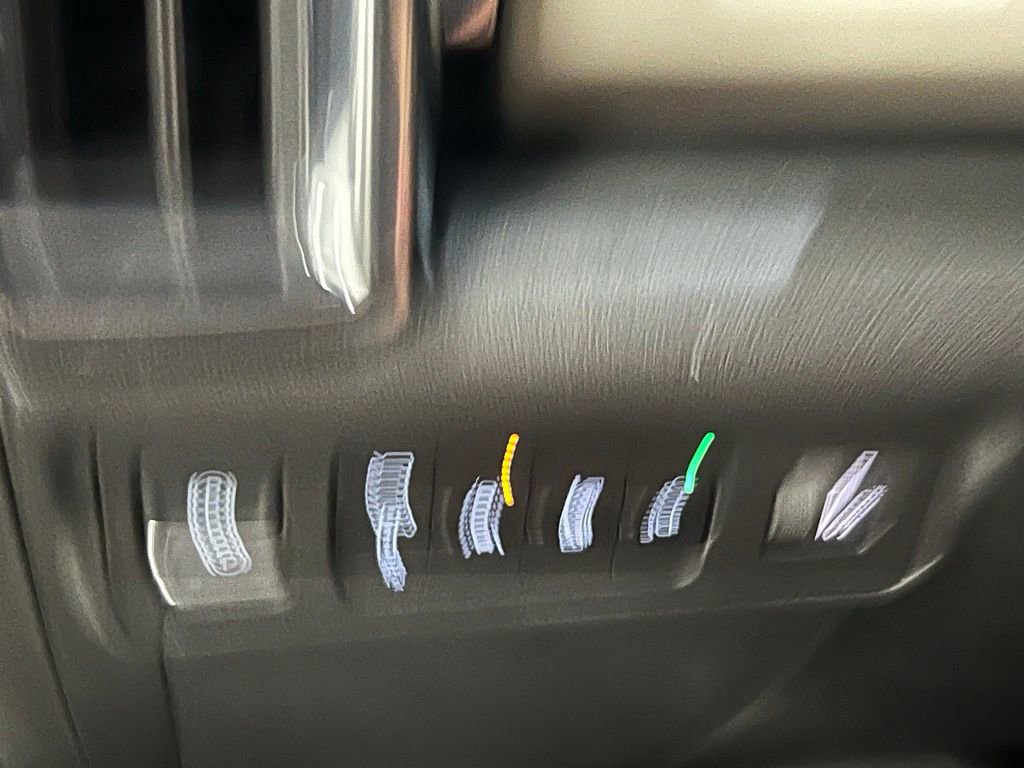 New 2026 GMC Hummer EV SUV image 14