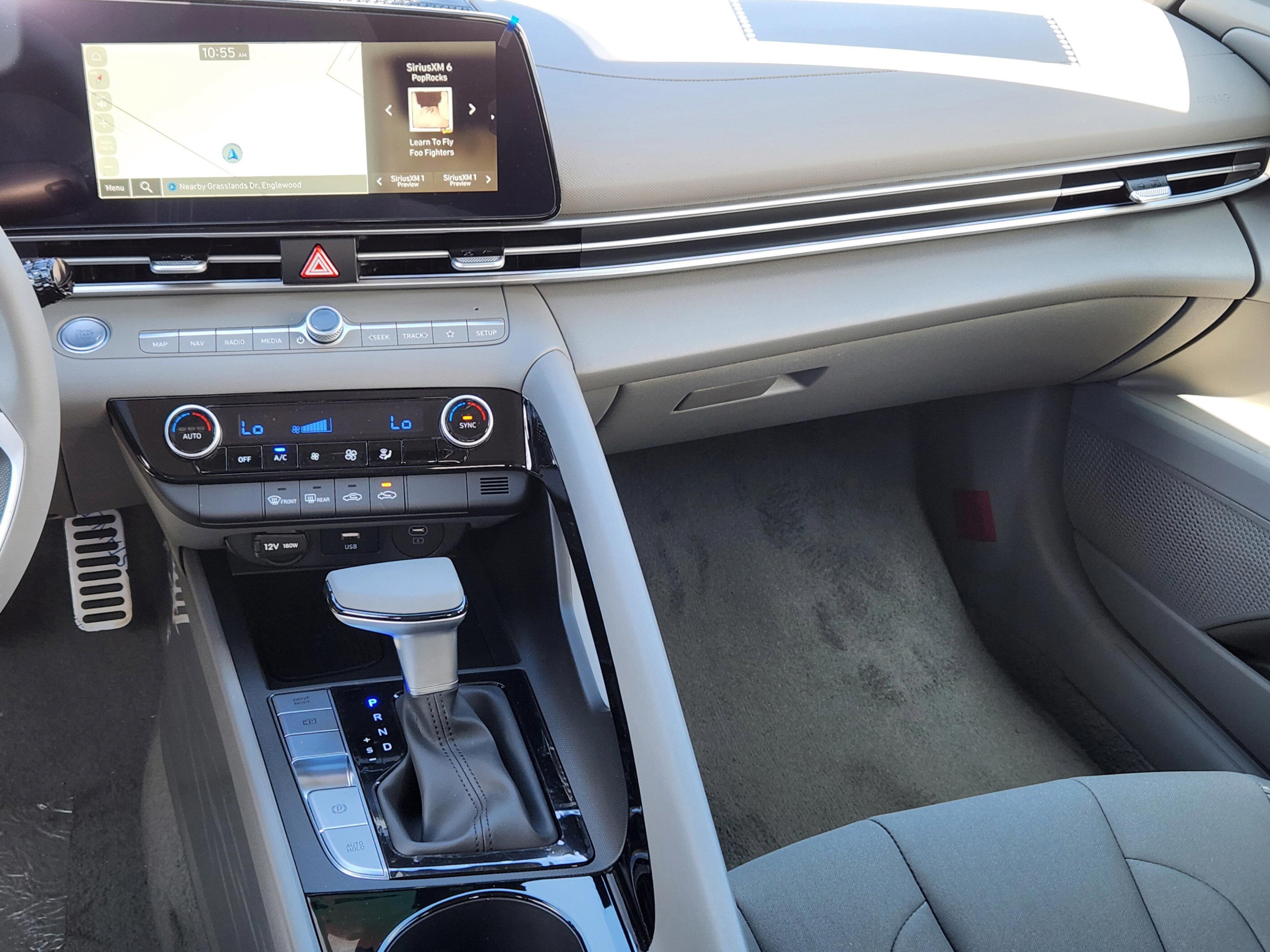 New 2026 Hyundai Elantra SEL FWD image 24