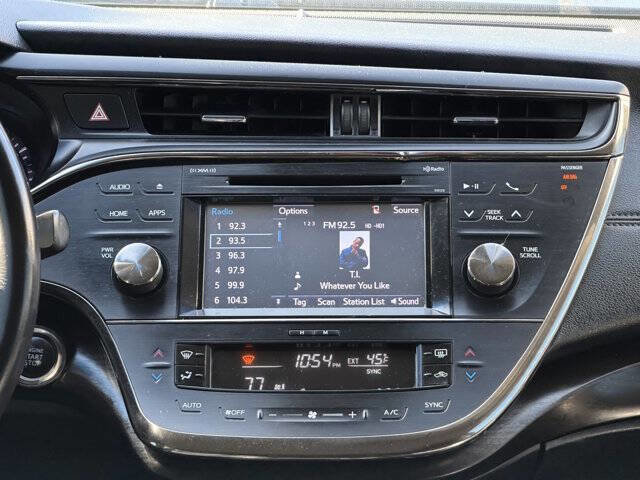 Used 2018 Toyota Avalon XLE w/ Carpet Mat Package FWD image 15