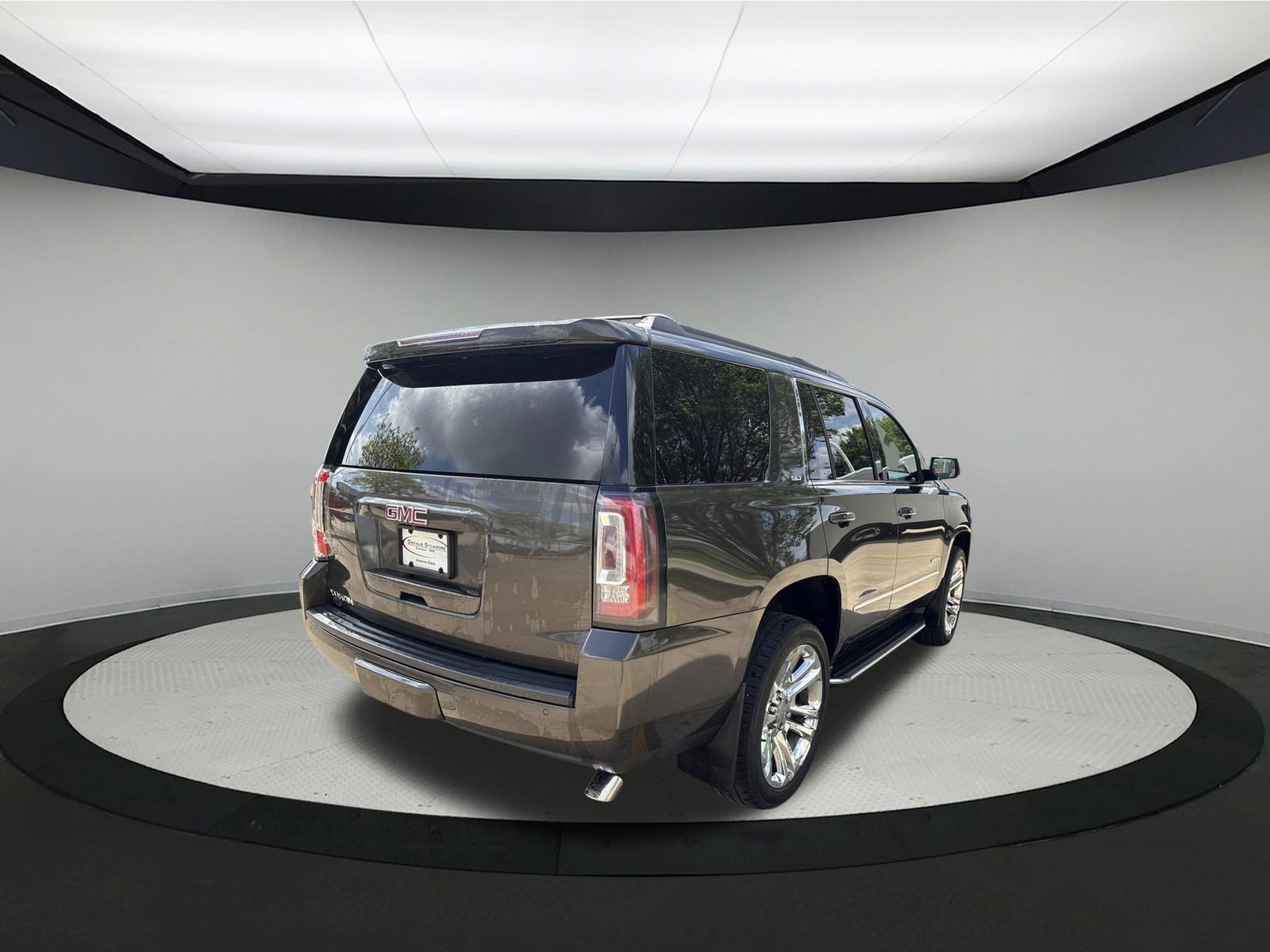 Used 2020 GMC Yukon SLT w/ Premium Edition AWD/4WD image 5