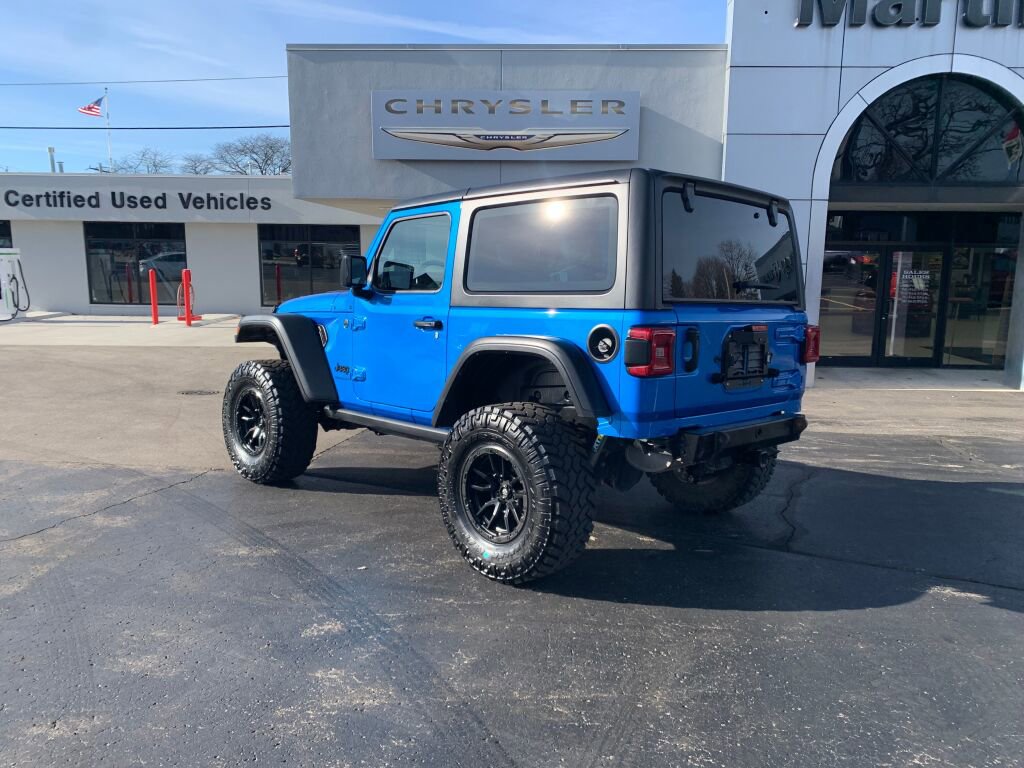 Used 2024 Jeep Wrangler Willys image 8