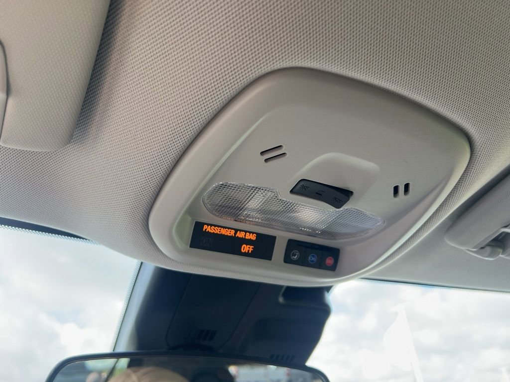 Used 2025 Chevrolet Trax LS image 18