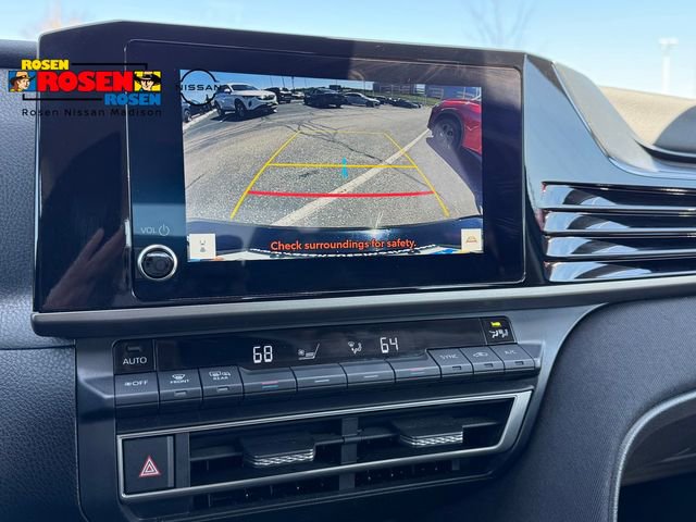 Used 2025 Toyota Camry LE FWD image 21