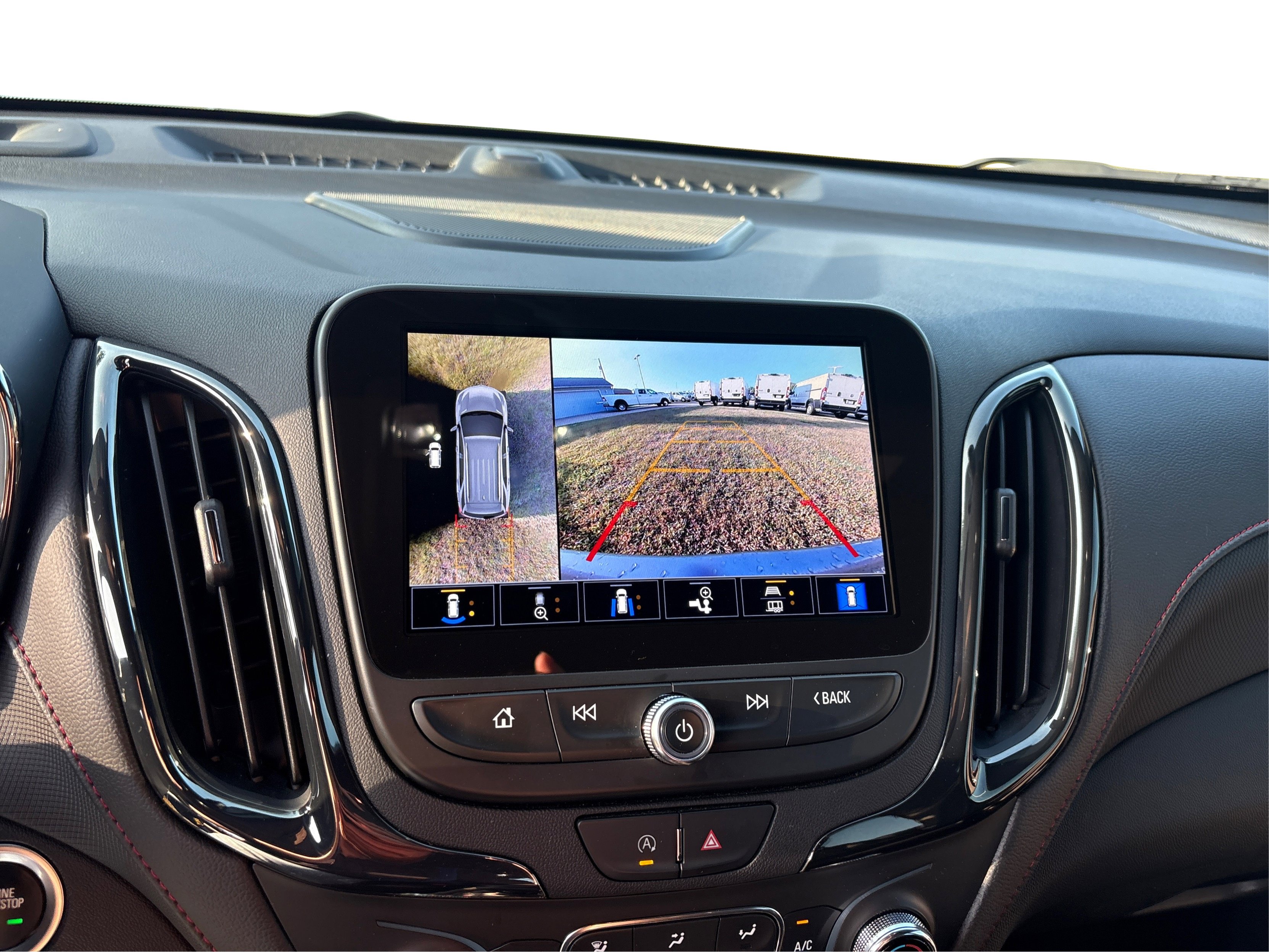 Used 2023 Chevrolet Equinox RS w/ RS Leather Package image 27