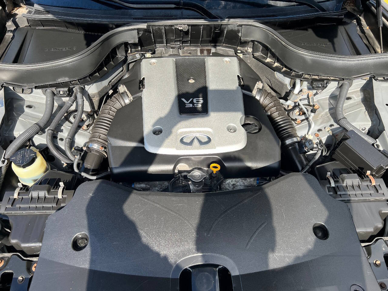 Used 2010 INFINITI FX35 AWD w/ Premium Pkg image 40
