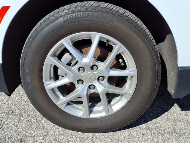 Used 2023 Chevrolet Equinox LT w/ Driver Convenience Package image 11