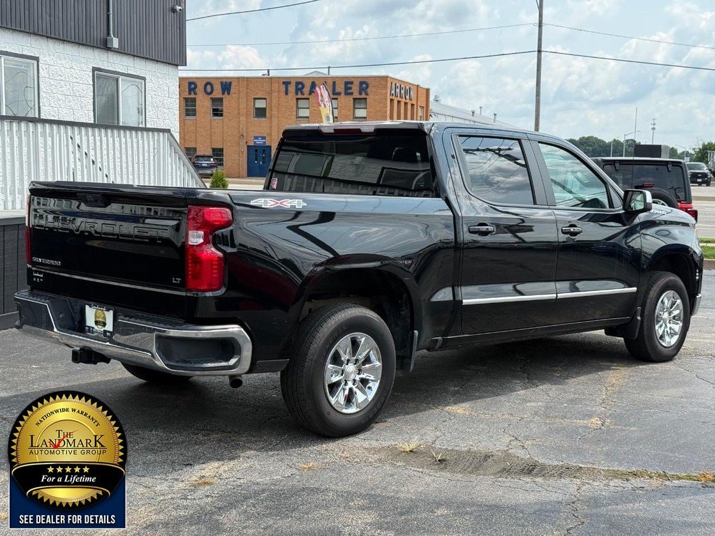 Used 2025 Chevrolet Silverado 1500 LT AWD/4WD image 5
