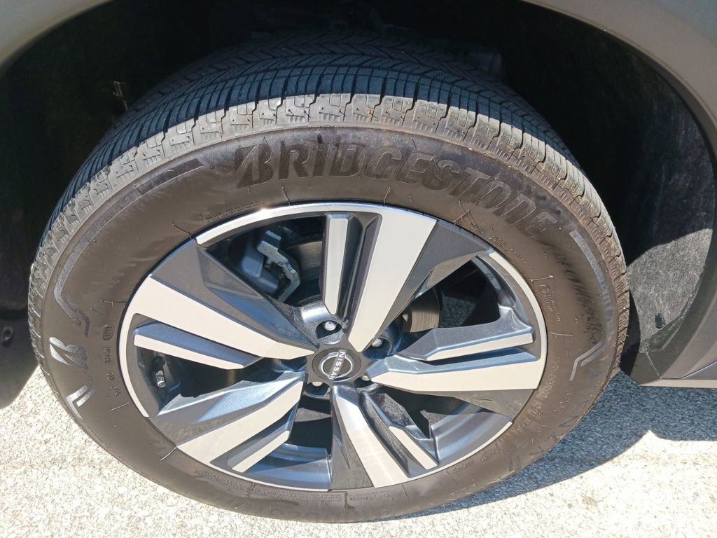 Used 2023 Nissan Rogue SL w/ SL Premium Package AWD/4WD image 34