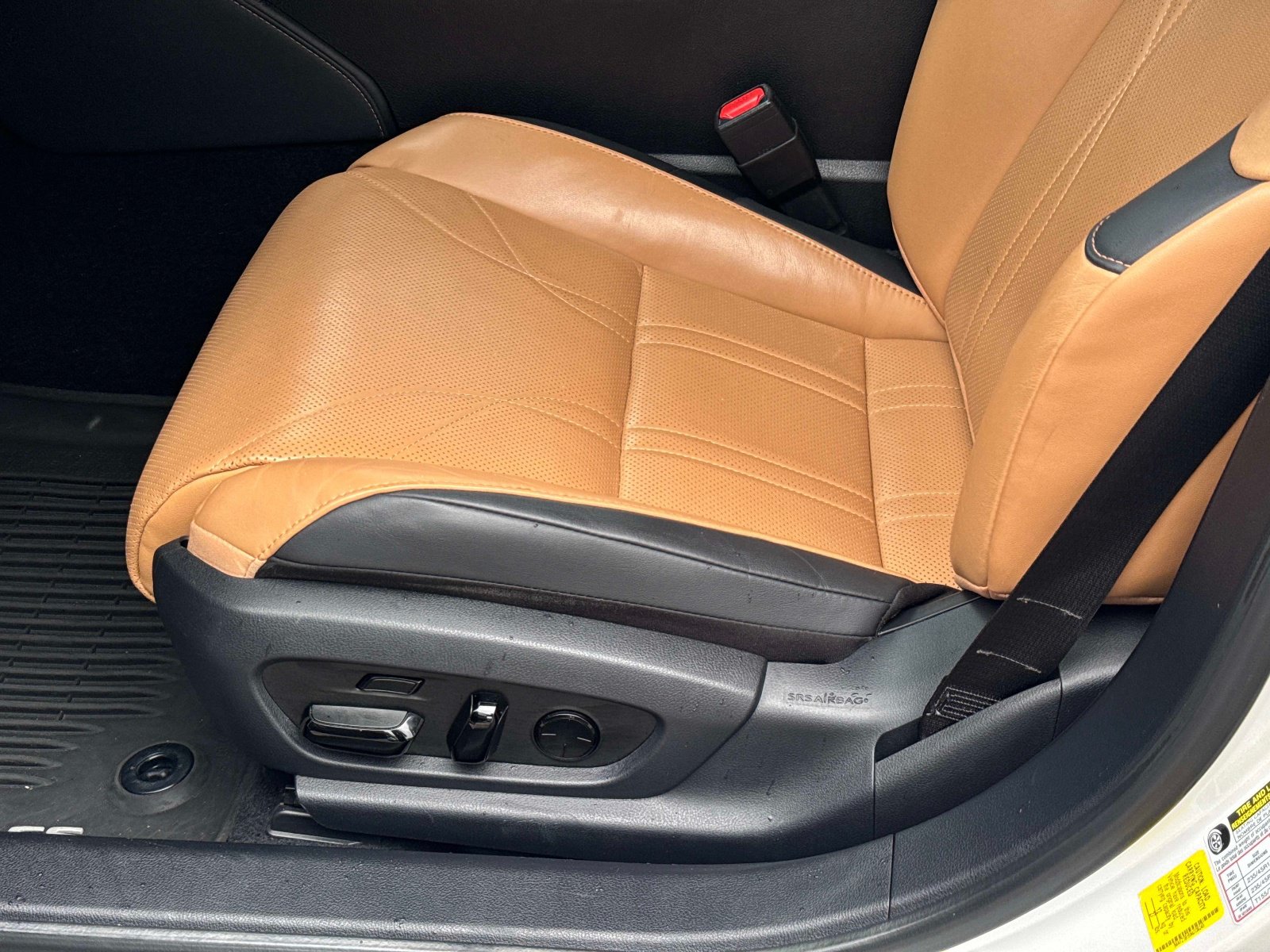 Certified 2022 Lexus ES 350 Ultra Luxury w/ Accessory Package 2 FWD image 19