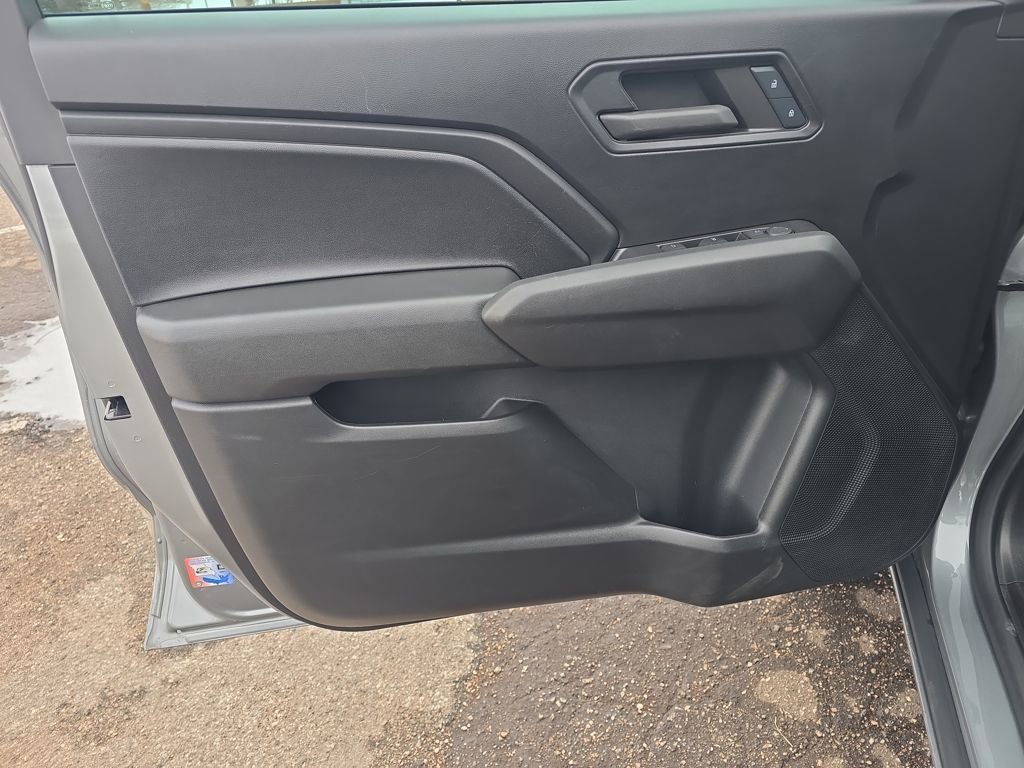 Used 2024 Chevrolet Colorado Trail Boss w/ Technology Package AWD/4WD image 12