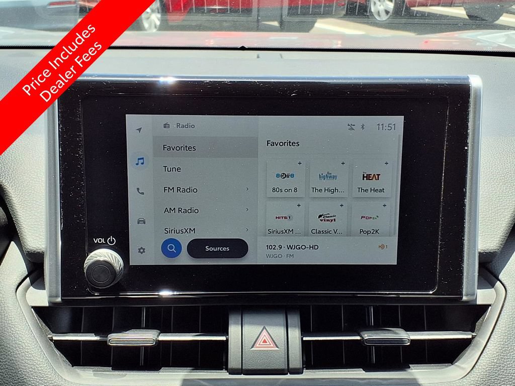 Used 2025 Toyota RAV4 XLE FWD image 19
