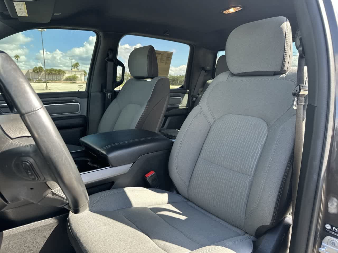 Used 2022 RAM 1500 Big Horn AWD/4WD image 16