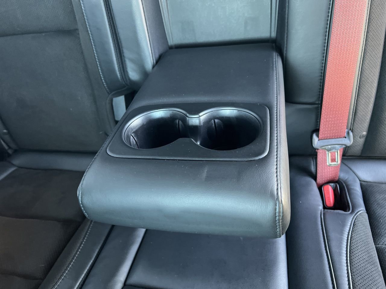 Used 2020 Jeep Grand Cherokee SRT image 28