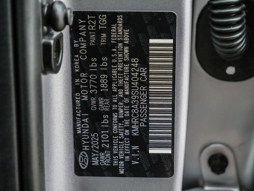 Used 2025 Hyundai Venue SEL FWD image 31