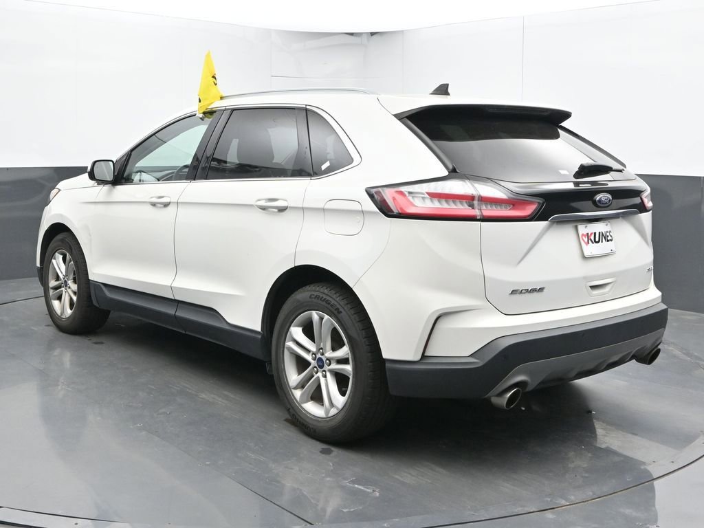 Used 2020 Ford Edge SEL w/ Cold Weather Package FWD image 8