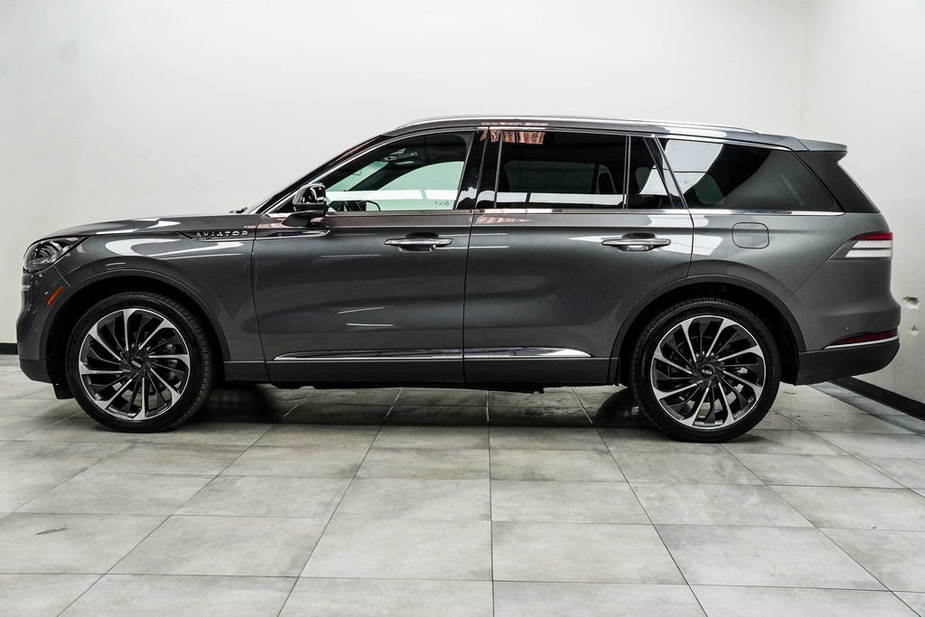 Used 2023 Lincoln Aviator Reserve w/ Equipment Group 201A image 8